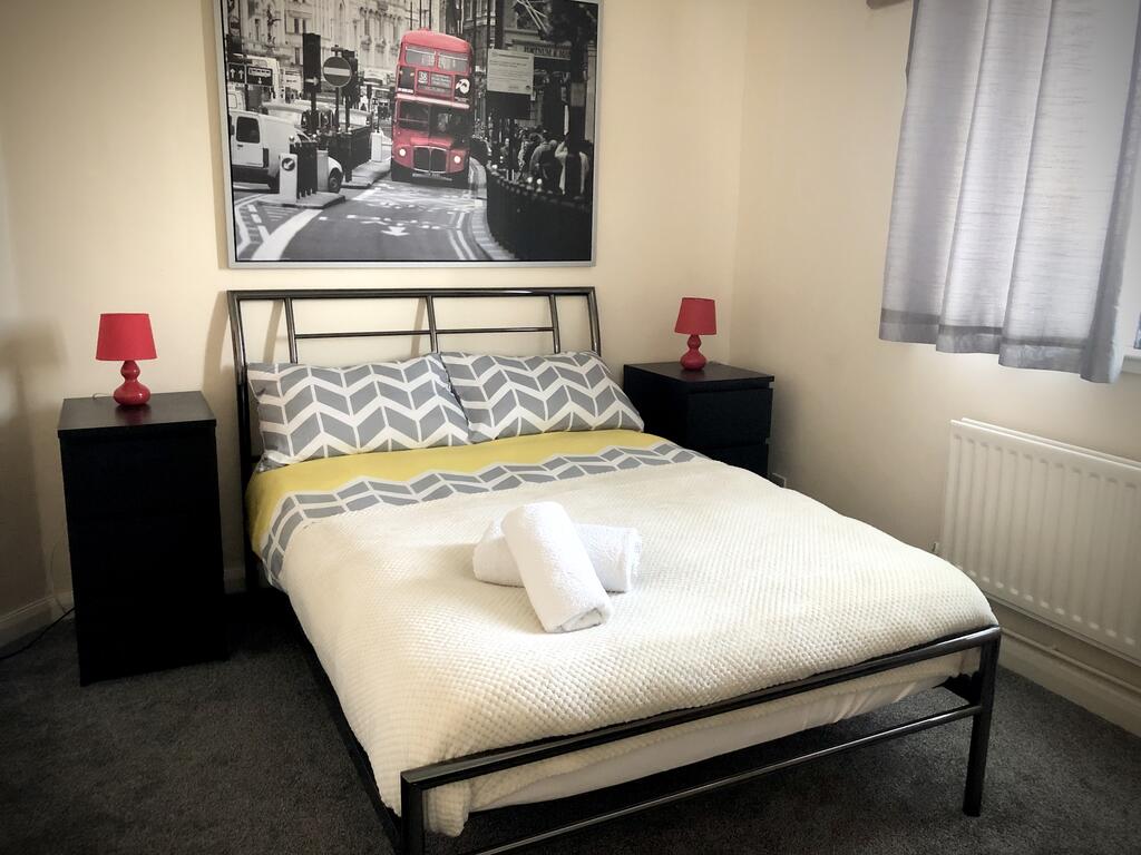 Addison's House room 2